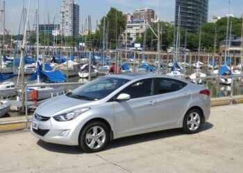 Test Drive: Hyundai Elantra