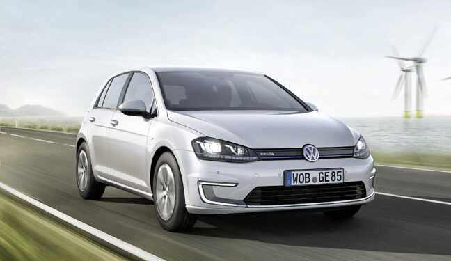 VW lanzó un nuevo vehículo eléctrico: el e-Golf