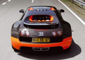 Hennessey Venom GT Vs Bugatti Veyron: los más rápidos del mundo