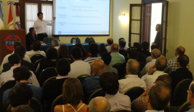 GM capacitó a proovedores santafecinos