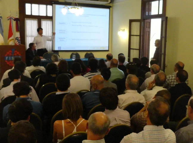 GM capacitó a proovedores santafecinos
