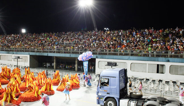Mercedes-Benz brilló en el Carnaval de Brasil