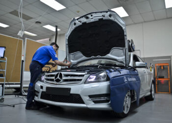 Mercedes-Benz premió a los mejores especialistas del país