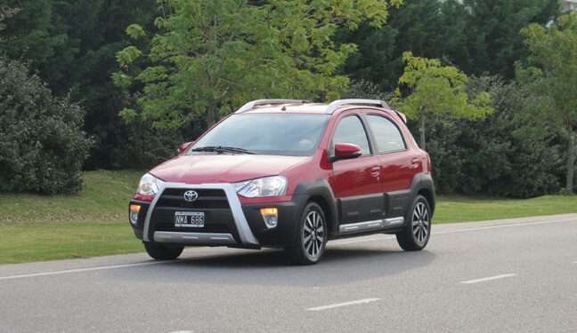 Toyota Etios Cross: aventura en envase chico