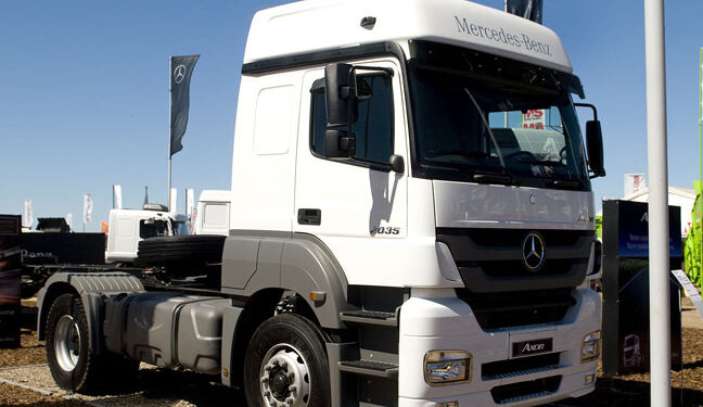 Mercedes-Benz lanzó nuevos programas de financiación para sus camiones