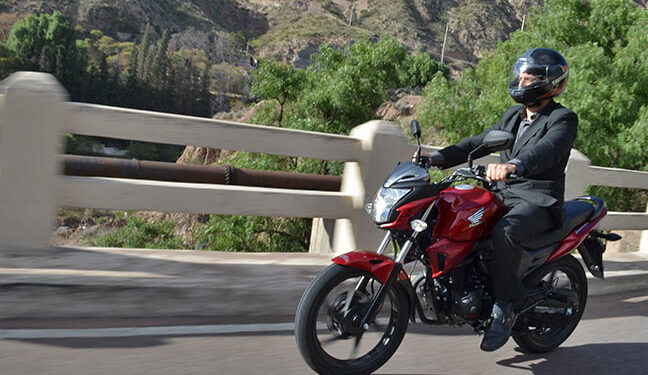 Test a fondo en Mendoza a la Honda CB 150 Invicta