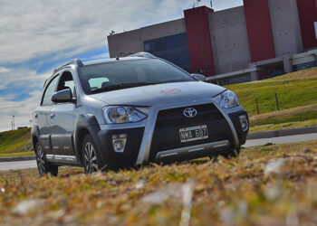 Etios-Cross-test-6