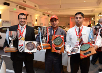 Toyota premió a sus mejores mecánicos, asesores y vendedores