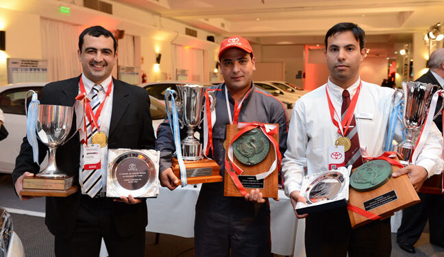 Toyota premió a sus mejores mecánicos, asesores y vendedores