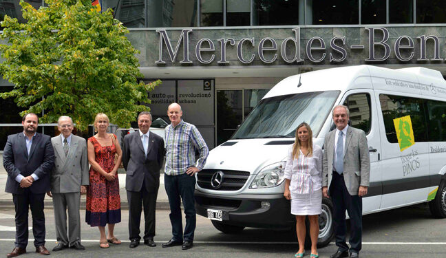 Mercedes-Benz donó una Sprinter a la Sociedad Alemana de Beneficencia