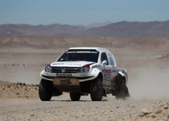 Adrián Yacopini cumple objetivos en el Dakar