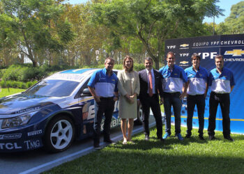 Chevrolet presentó su equipo de Súper TC2000 y renovó su alianza con YPF
