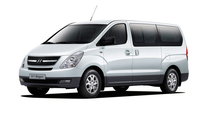 Hyundai suma una versión naftera de H1, 7.900 dólares menos que la diésel