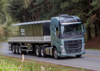 Los nuevos camiones Volvo recorren el país y pasarán por Mendoza