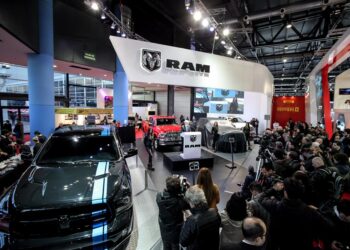RAM en el Salón: presentación de ediciones especiales By Fox y Mopar