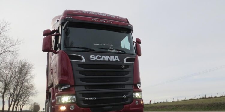 Mirá cómo funciona el Scania más inteligente y seguro del país