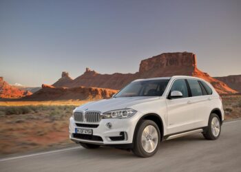 BMW presentó los espectaculares X4 y X5