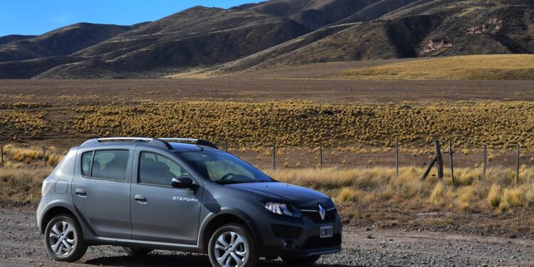 Probamos el nuevo Renault Stepway por caminos de montaña