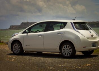 Mirá el Nissan Leaf eléctrico que sobrevive al Valle de la Muerte