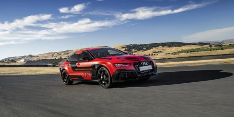 Este es el Audi más veloz del mundo que se maneja solo