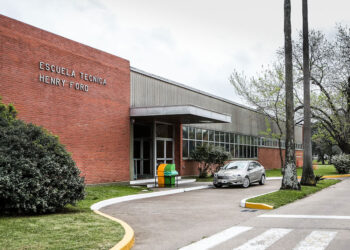Ford celebró el 50 aniversario de su escuela técnica