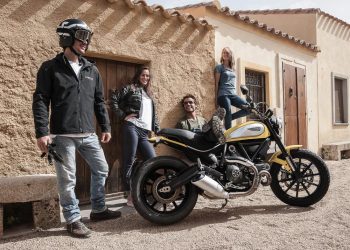 Se lanzó la Ducati más barata del país