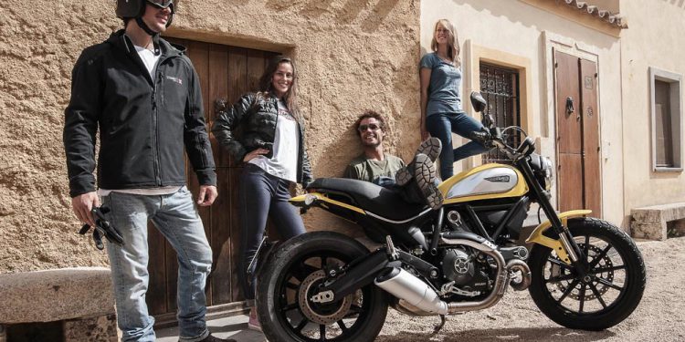Se lanzó la Ducati más barata del país