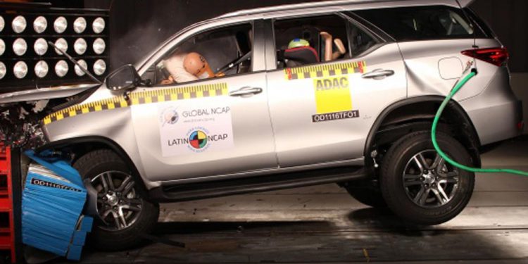 Estas son las notas en seguridad para Toyota Hilux, SW4 y Ford Ranger