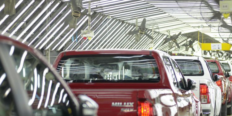 Ahora las Toyota Hilux y SW4 se exportan a más países de Latinoamérica