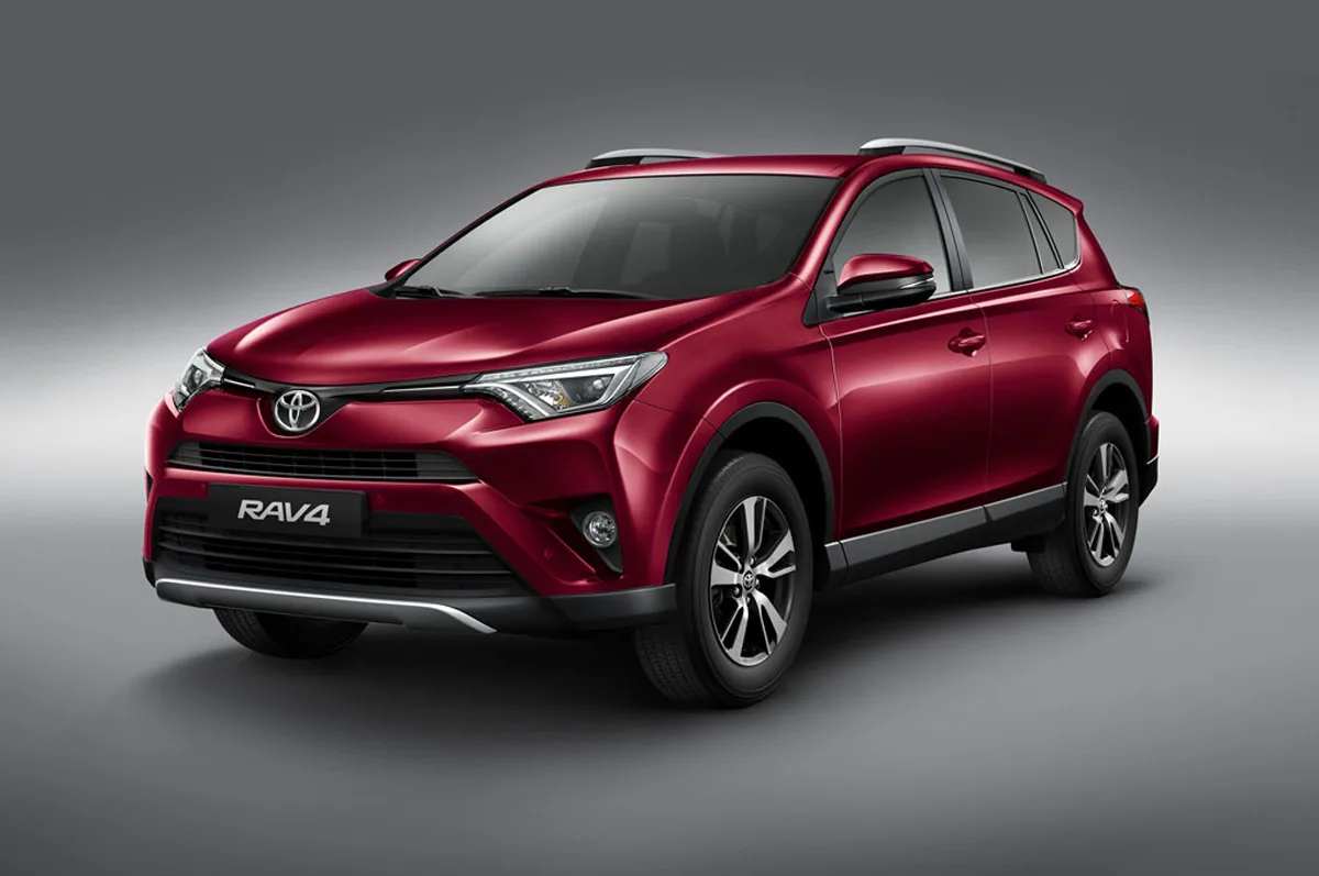 La nueva Toyota RAV4 sale a la venta con estos cambios y precios