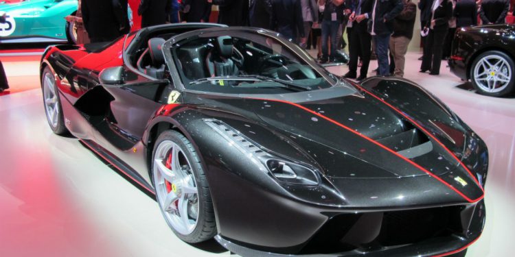 ferrari-laferrari-aperta