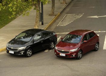 Chevrolet renovó el Onix y Prisma y sumó una versión mucho más económica