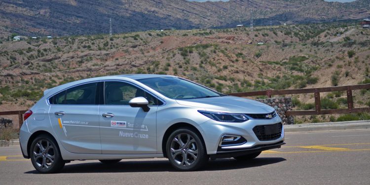 Probamos en Mendoza el nuevo Chevrolet Cruze II hatch y te contamos porqué gana en su segmento