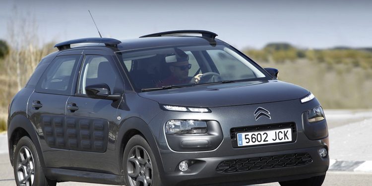 Citroen C4 cactus negro