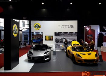 Lotus desembarca en suelo argentino con dos poderosos deportivos