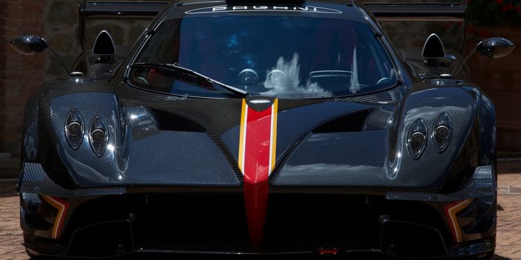 Pagani Zonda Revolution frente