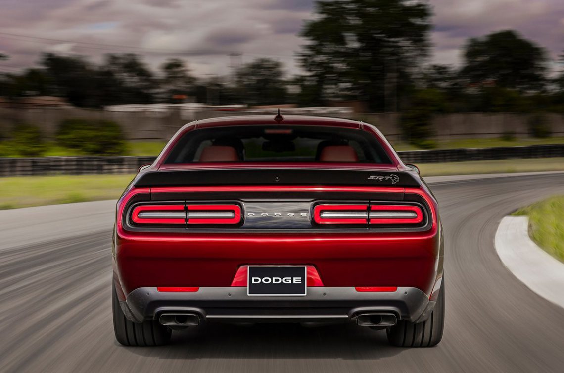 Hellecat El Dodge Challenger Hellcat se pone más agresivo|El Dodge Challenger ...