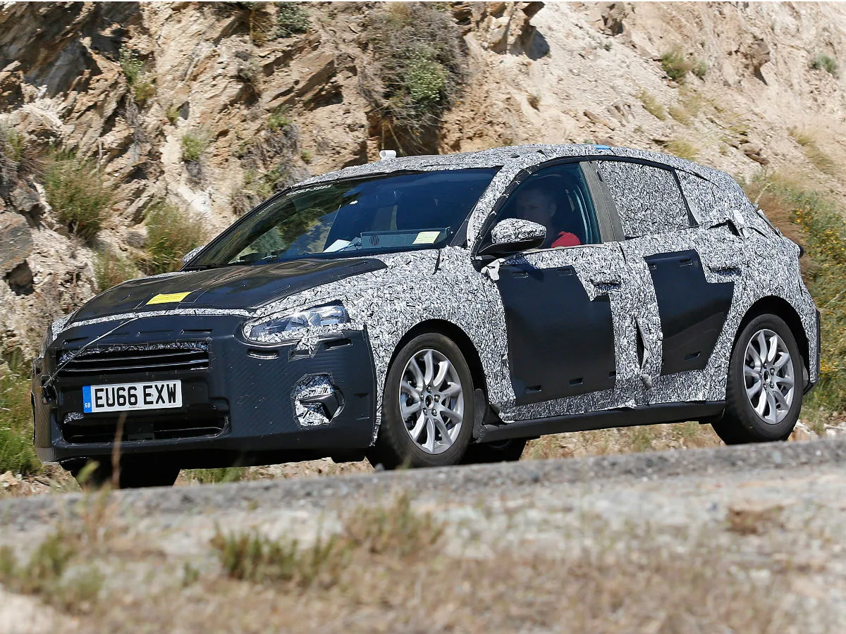 Una proyección adelanta cómo sería el nuevo Ford Focus sedán