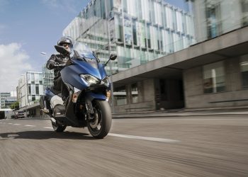 Yamaha TMAX DX