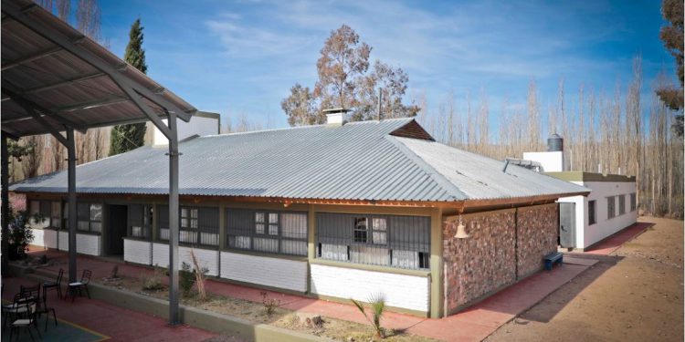 Ford y concesionarios programa educación para un mañana