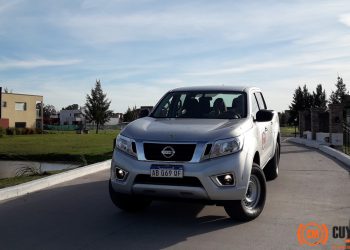 Probamos la Frontier base, mientras Nissan prepara la versión argentina
