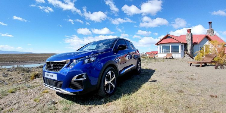3008 calafate peugeot 1