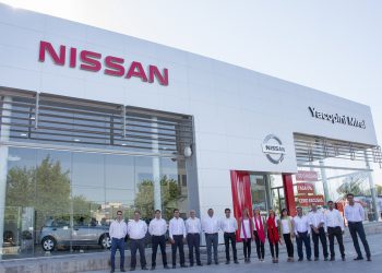 Yacopini Mirai Nissan