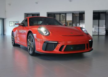 Porsche 911 gt3 2018 1