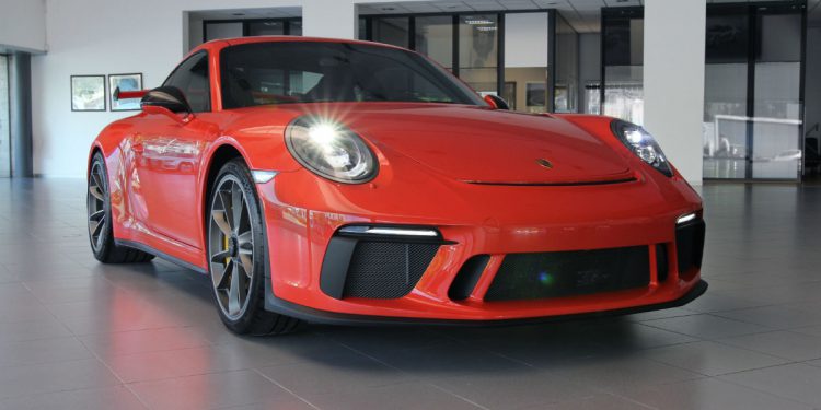 Porsche 911 gt3 2018 1