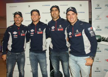 El Team Peugeot del STC 2000 vivió una previa con carácter solidario