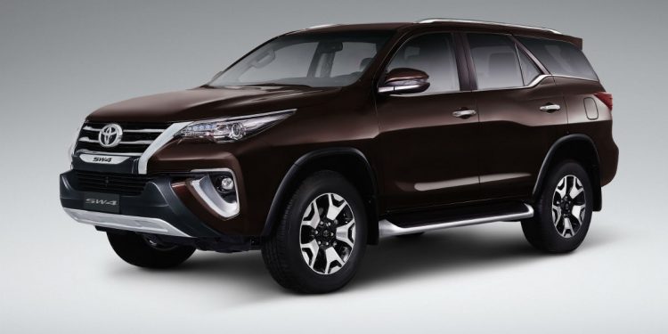 Toyota SW4 DIAMOND 1