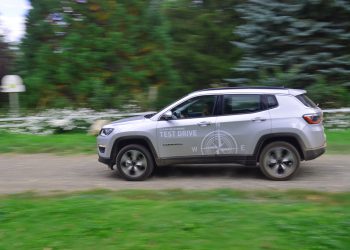 El Jeep Compass lanza nueva versión Longitude automática y más económica
