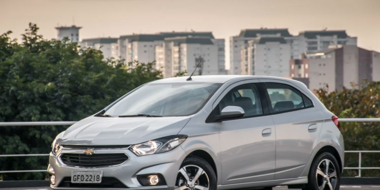 Chevrolet-Onix-LTZ-3