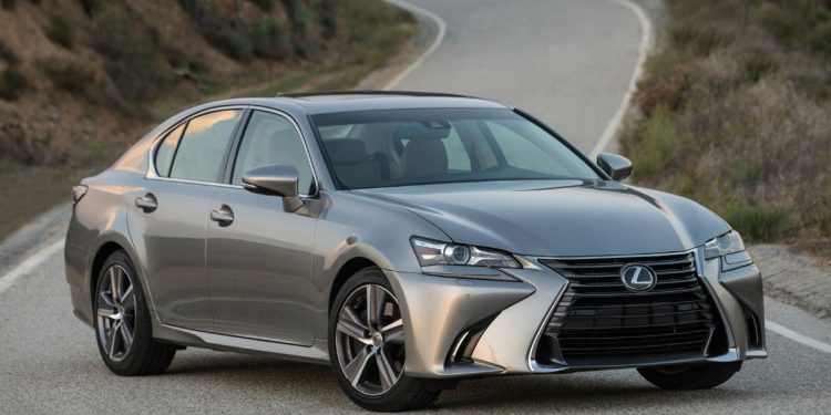 La marca premium Lexus trae sus vehículos a la Argentina y Mendoza